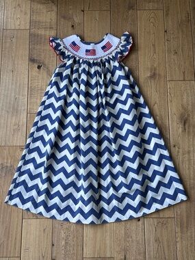 Dibble Dabble Smocked American Flags Chevron Dress size 6